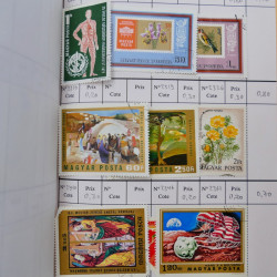 Lot de timbres d'Hongrie 1871-2004 neufs et oblitérés en 9 carnets à choix.