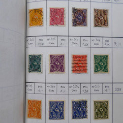 Lot de timbres d'Allemagne neufs et oblitérés en 18 carnets à choix.