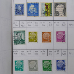 Lot de timbres d'Allemagne neufs et oblitérés en 18 carnets à choix.