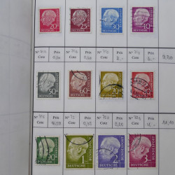 Lot de timbres d'Allemagne neufs et oblitérés en 18 carnets à choix.