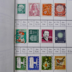 Lot de timbres d'Allemagne neufs et oblitérés en 18 carnets à choix.
