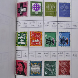 Lot de timbres d'Allemagne neufs et oblitérés en 18 carnets à choix.