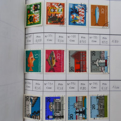 Lot de timbres d'Allemagne neufs et oblitérés en 18 carnets à choix.