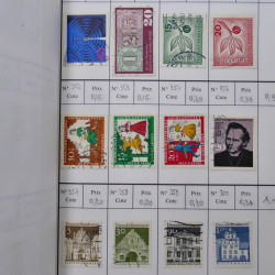 Lot de timbres d'Allemagne neufs et oblitérés en 18 carnets à choix.