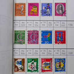 Lot de timbres d'Allemagne neufs et oblitérés en 18 carnets à choix.