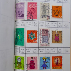 Lot de timbres d'Allemagne neufs et oblitérés en 18 carnets à choix.
