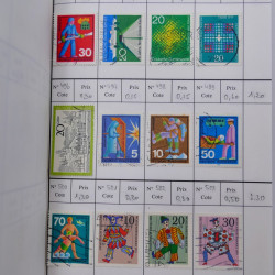 Lot de timbres d'Allemagne neufs et oblitérés en 18 carnets à choix.