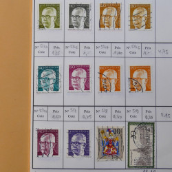 Lot de timbres d'Allemagne neufs et oblitérés en 18 carnets à choix.