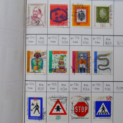 Lot de timbres d'Allemagne neufs et oblitérés en 18 carnets à choix.
