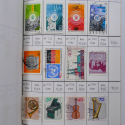 Lot de timbres d'Allemagne neufs et oblitérés en 18 carnets à choix.