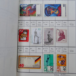 Lot de timbres d'Allemagne neufs et oblitérés en 18 carnets à choix.