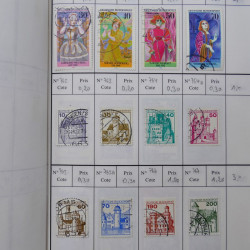 Lot de timbres d'Allemagne neufs et oblitérés en 18 carnets à choix.
