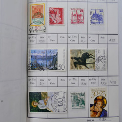 Lot de timbres d'Allemagne neufs et oblitérés en 18 carnets à choix.