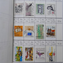 Lot de timbres d'Allemagne neufs et oblitérés en 18 carnets à choix.