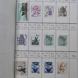 Lot de timbres d'Allemagne neufs et oblitérés en 18 carnets à choix.