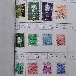 Lot de timbres d'Allemagne neufs et oblitérés en 18 carnets à choix.