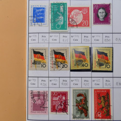 Lot de timbres d'Allemagne neufs et oblitérés en 18 carnets à choix.