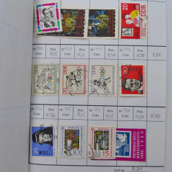 Lot de timbres d'Allemagne neufs et oblitérés en 18 carnets à choix.