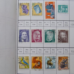 Lot de timbres d'Allemagne neufs et oblitérés en 18 carnets à choix.