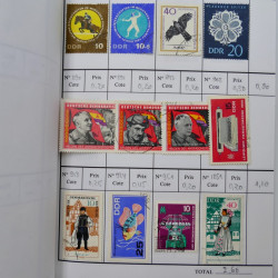 Lot de timbres d'Allemagne neufs et oblitérés en 18 carnets à choix.
