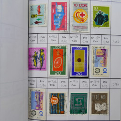Lot de timbres d'Allemagne neufs et oblitérés en 18 carnets à choix.