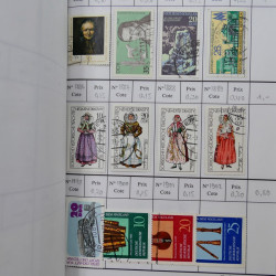 Lot de timbres d'Allemagne neufs et oblitérés en 18 carnets à choix.