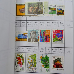 Lot de timbres d'Allemagne neufs et oblitérés en 18 carnets à choix.
