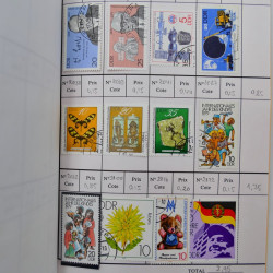 Lot de timbres d'Allemagne neufs et oblitérés en 18 carnets à choix.