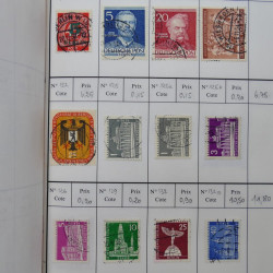 Lot de timbres d'Allemagne neufs et oblitérés en 18 carnets à choix.
