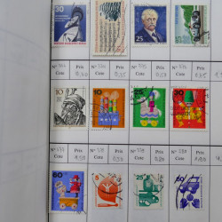 Lot de timbres d'Allemagne neufs et oblitérés en 18 carnets à choix.