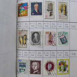 Lot de timbres d'Allemagne neufs et oblitérés en 18 carnets à choix.