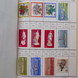 Lot de timbres d'Allemagne neufs et oblitérés en 18 carnets à choix.