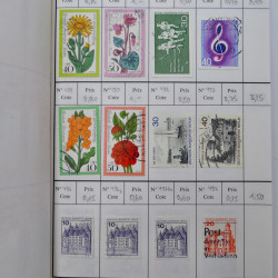 Lot de timbres d'Allemagne neufs et oblitérés en 18 carnets à choix.
