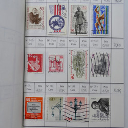 Lot de timbres d'Allemagne neufs et oblitérés en 18 carnets à choix.