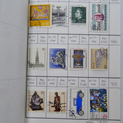 Lot de timbres d'Allemagne neufs et oblitérés en 18 carnets à choix.