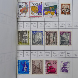 Lot de timbres d'Allemagne neufs et oblitérés en 18 carnets à choix.