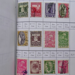 Lot de timbres d'Autriche 1850-1992 neufs et oblitérés en 5 carnets à choix.