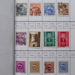 Lot de timbres d'Autriche 1850-1992 neufs et oblitérés en 5 carnets à choix.