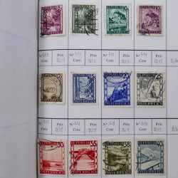 Lot de timbres d'Autriche 1850-1992 neufs et oblitérés en 5 carnets à choix.