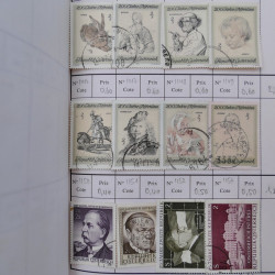 Lot de timbres d'Autriche 1850-1992 neufs et oblitérés en 5 carnets à choix.