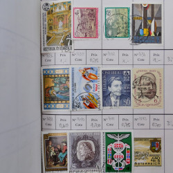 Lot de timbres d'Autriche 1850-1992 neufs et oblitérés en 5 carnets à choix.