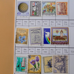 Lot de timbres d'Autriche 1850-1992 neufs et oblitérés en 5 carnets à choix.