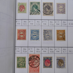 Lot de timbres de Pays-Bas 1852-1997 neufs et oblitérés en 3 carnets à choix.