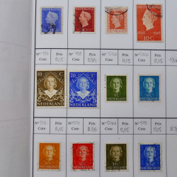 Lot de timbres de Pays-Bas 1852-1997 neufs et oblitérés en 3 carnets à choix.