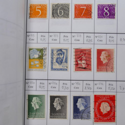 Lot de timbres de Pays-Bas 1852-1997 neufs et oblitérés en 3 carnets à choix.