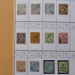 Lot de timbres de Monaco neufs et oblitérés en 3 carnets à choix.