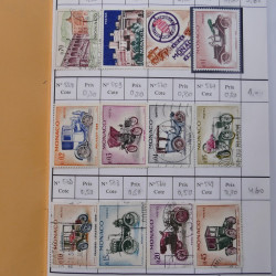 Lot de timbres de Monaco neufs et oblitérés en 3 carnets à choix.