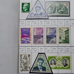 Lot de timbres de Monaco neufs et oblitérés en 3 carnets à choix.