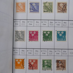 Lot de timbres de Suède 1872-1994 oblitérés en 4 carnets à choix.