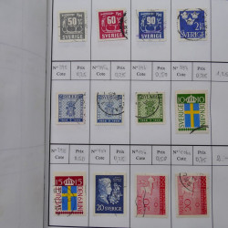 Lot de timbres de Suède 1872-1994 oblitérés en 4 carnets à choix.